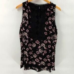 WHBM White House Black Market Lace Detail Printed Shell medium purple floral